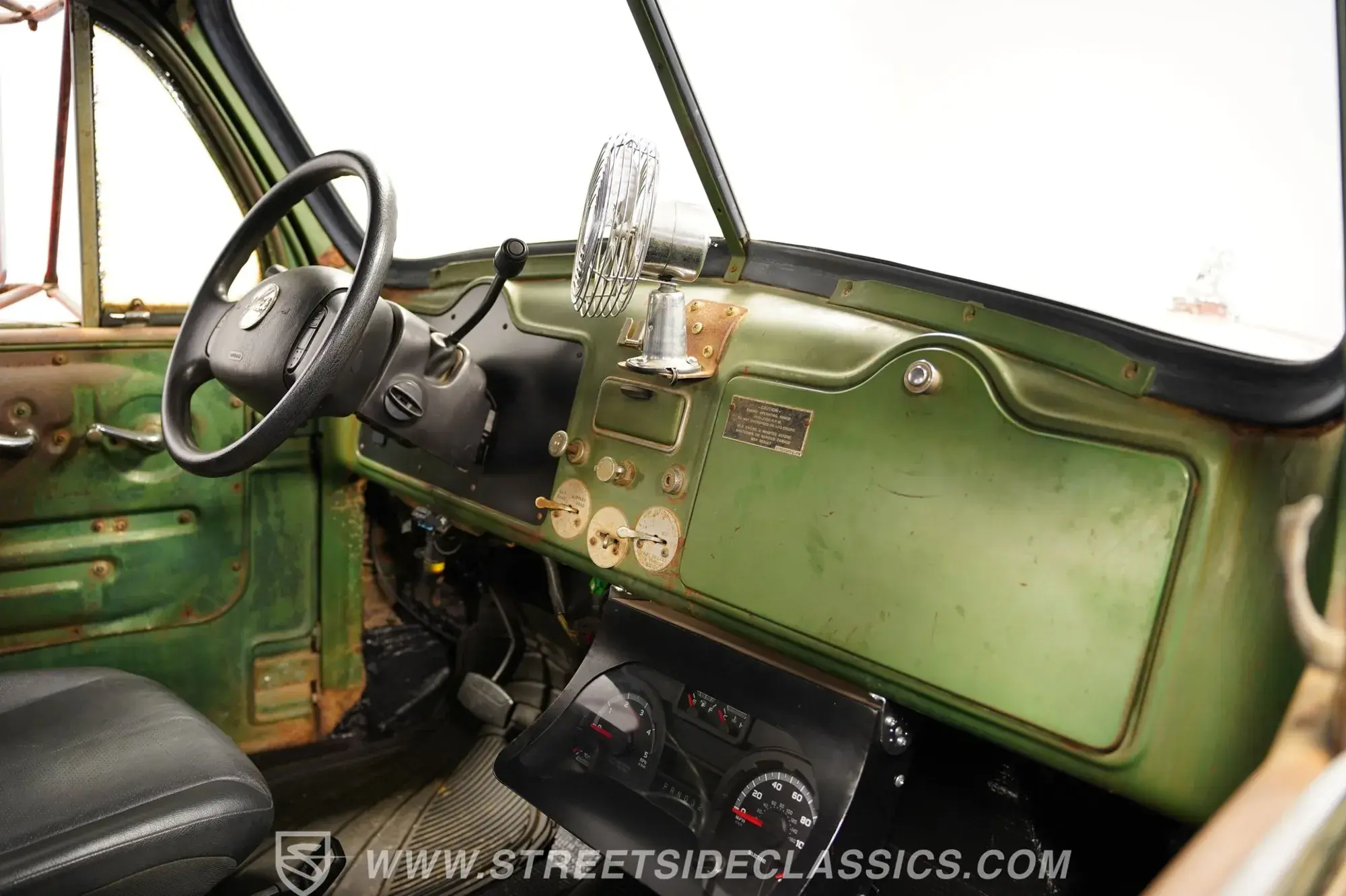 1960 Mack B-Series Replica Dually