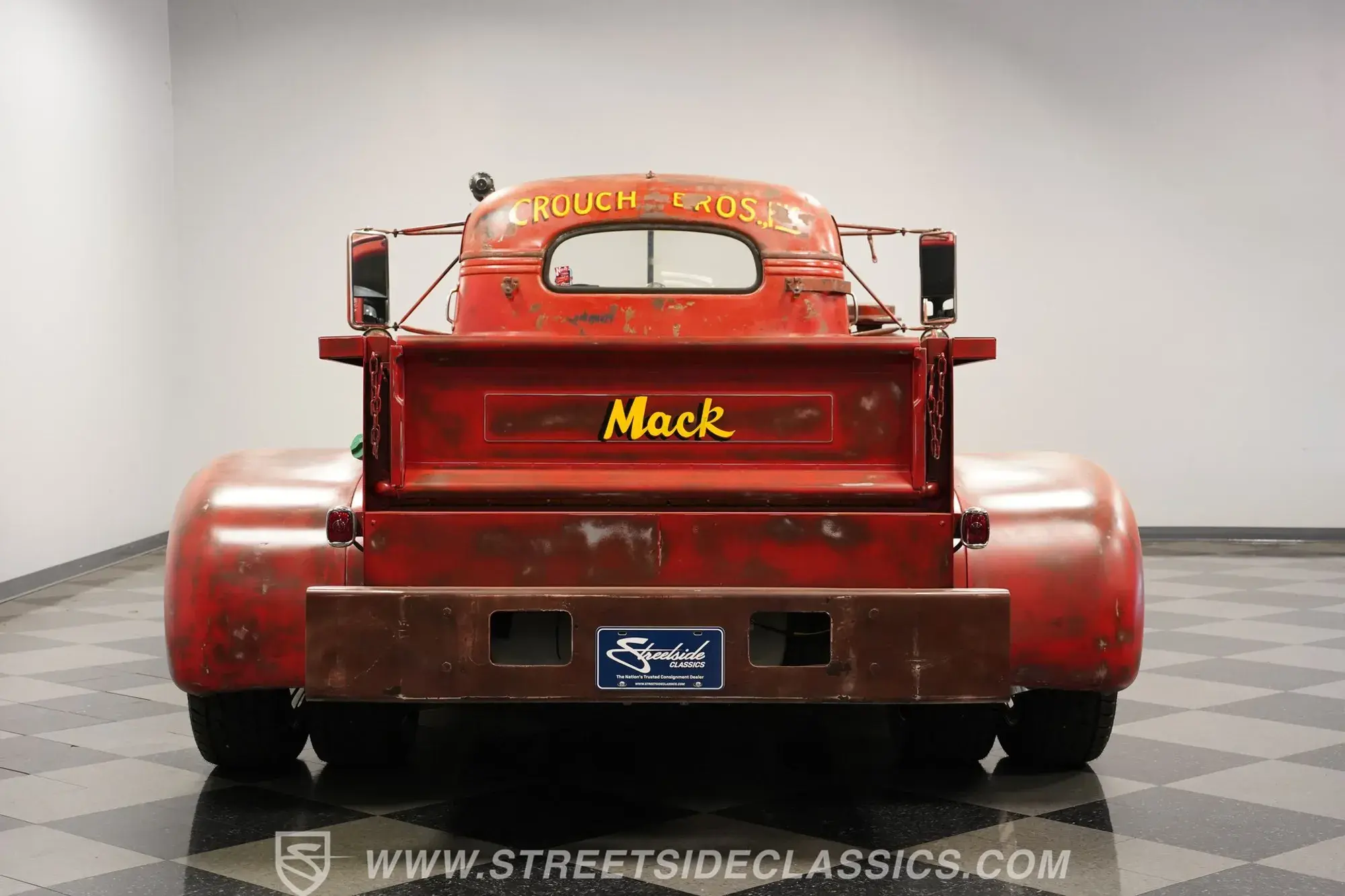 1960 Mack B-Series Replica Dually