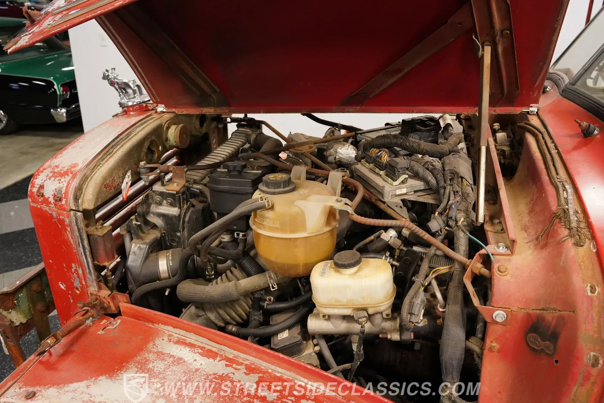 1960 Mack B-Series Replica Dually