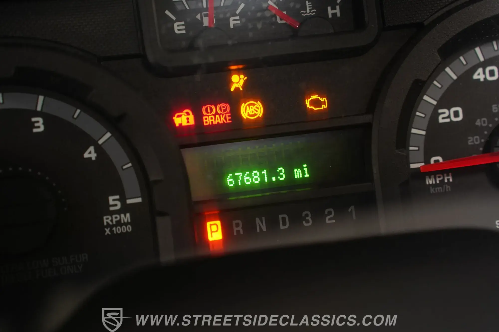 1960 Mack B-Series Replica Dually