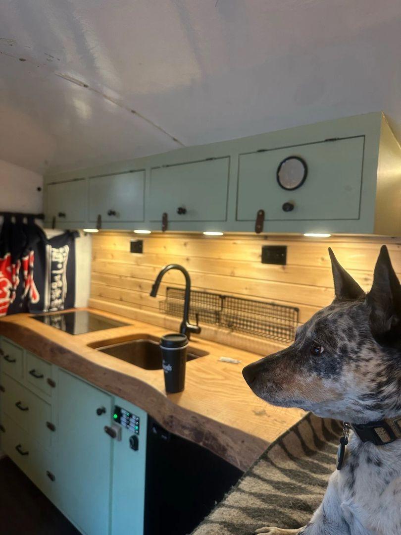 1996 Mitsubishi Canter Camper