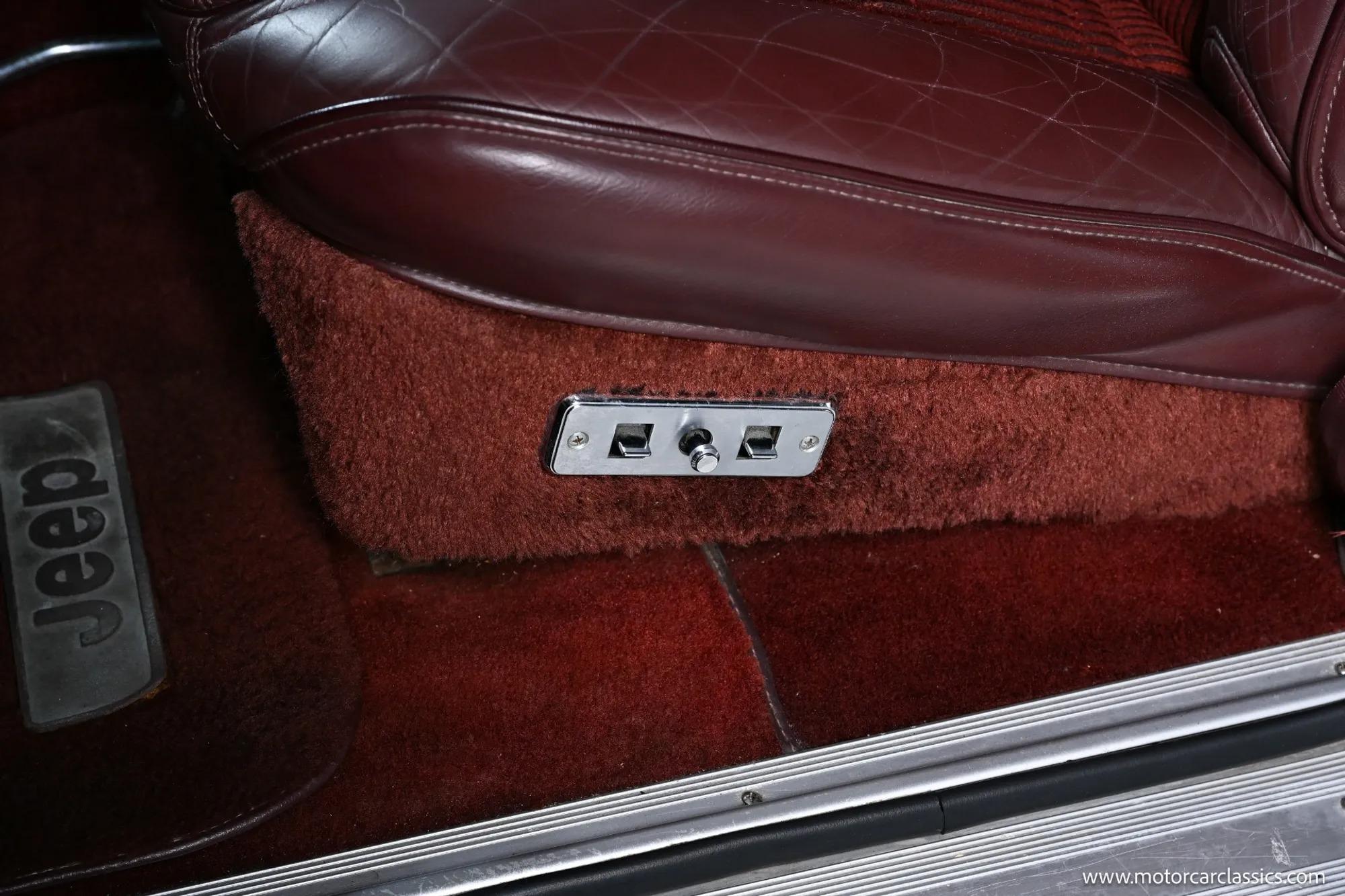 1991 Jeep Grand Wagoneer