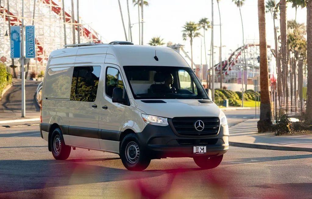 2021 Mercedes-Benz Sprinter 2500 Camper - 2