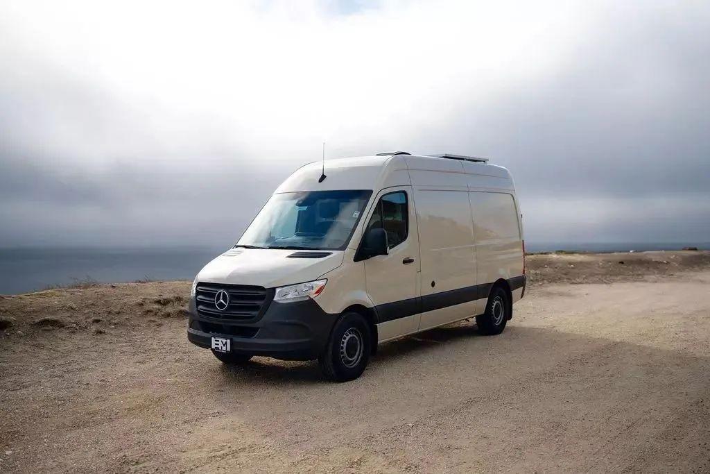 2021 Mercedes-Benz Sprinter 2500 Camper