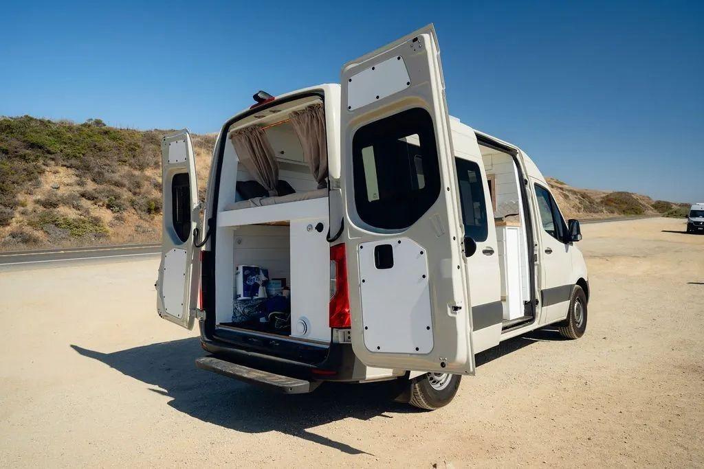 2021 Mercedes-Benz Sprinter 2500 Camper