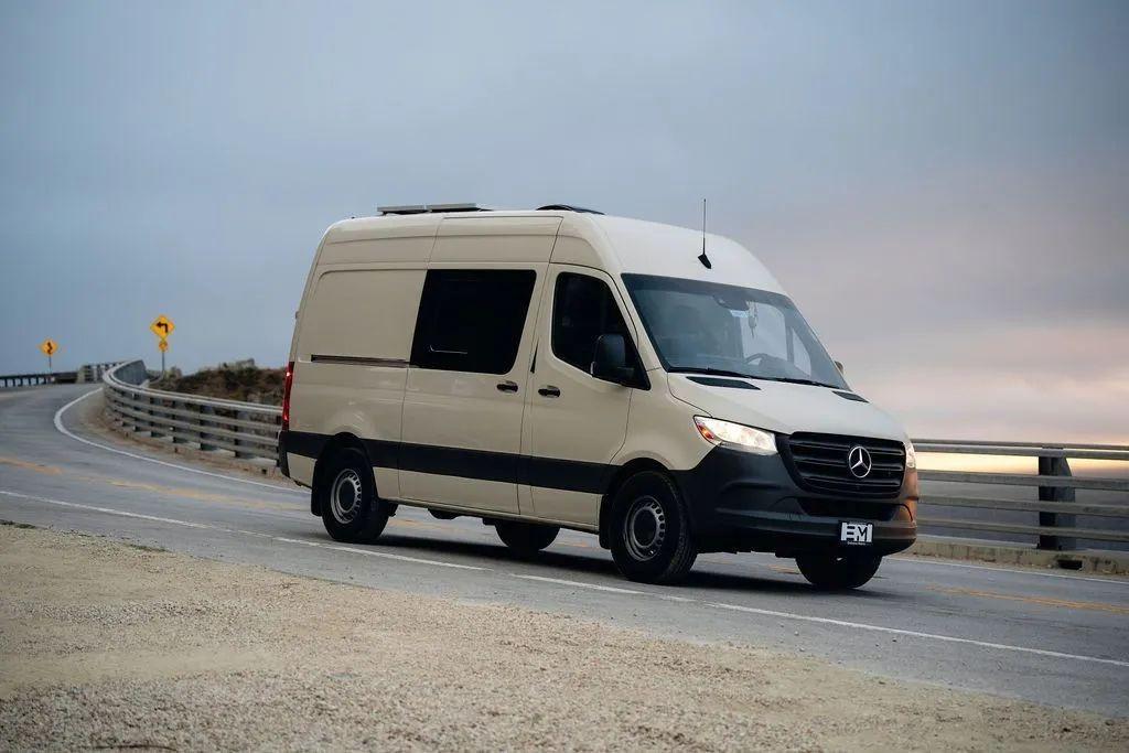 2021 Mercedes-Benz Sprinter 2500 Camper