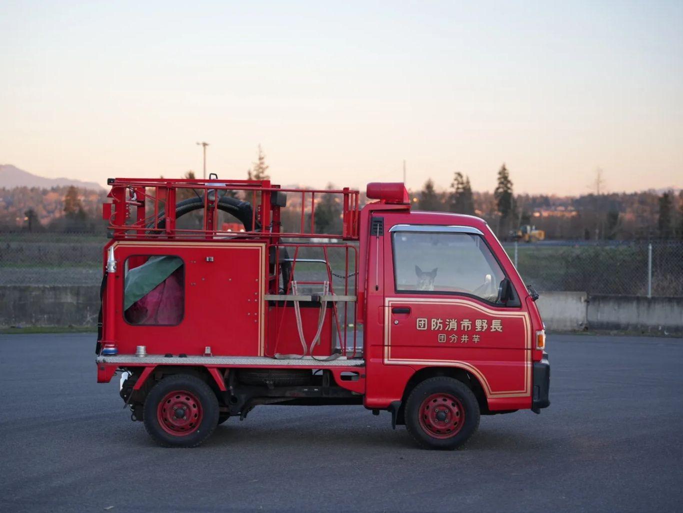 1995 Subaru Sambar Fire Truck - 2