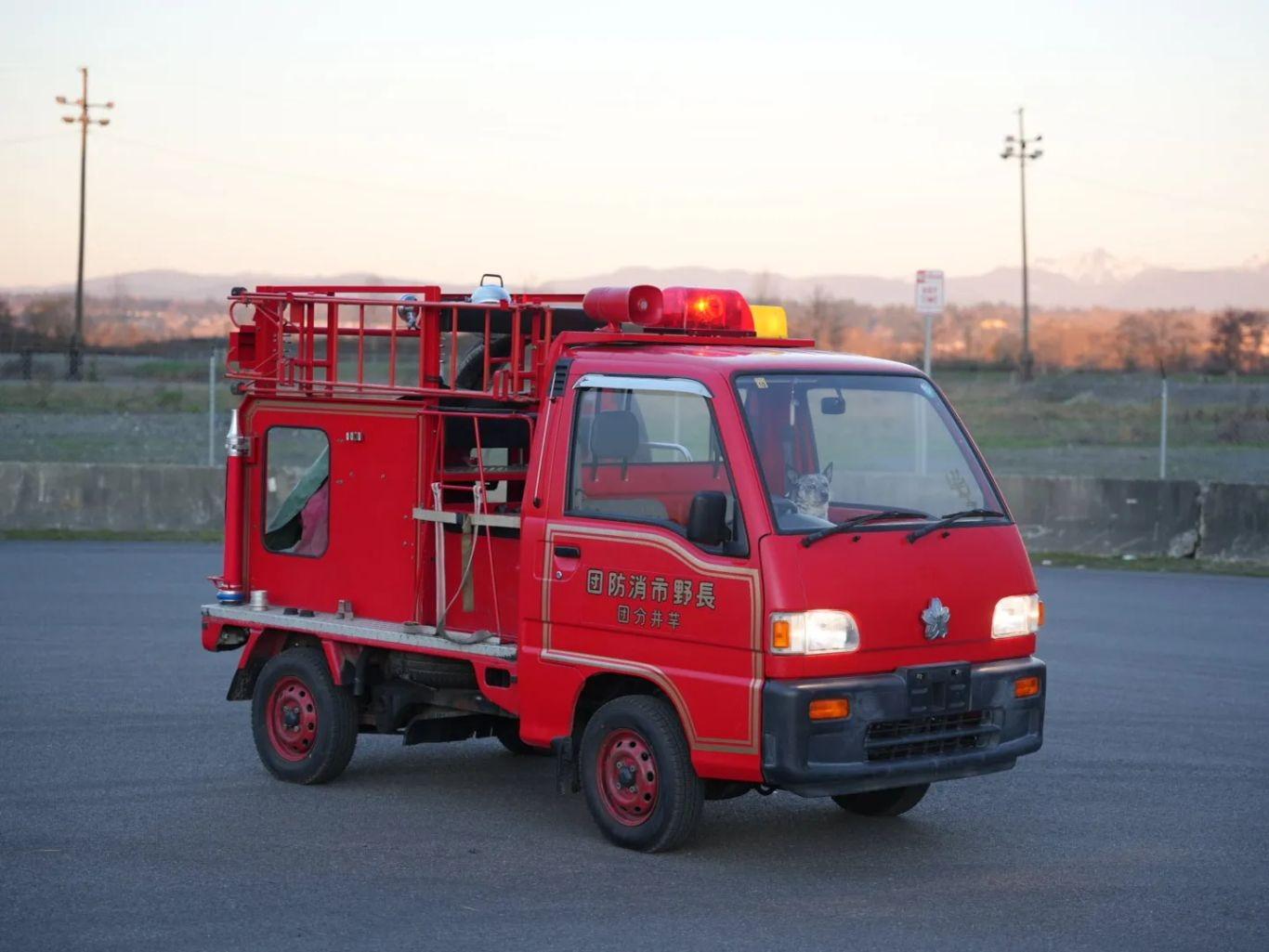 1995 Subaru Sambar Fire Truck