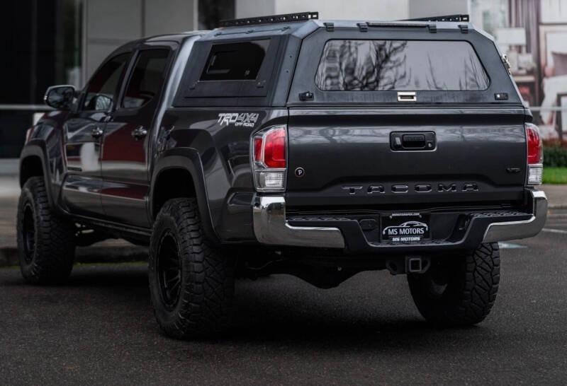 2021 Toyota Tacoma TRD Off-Road - 3