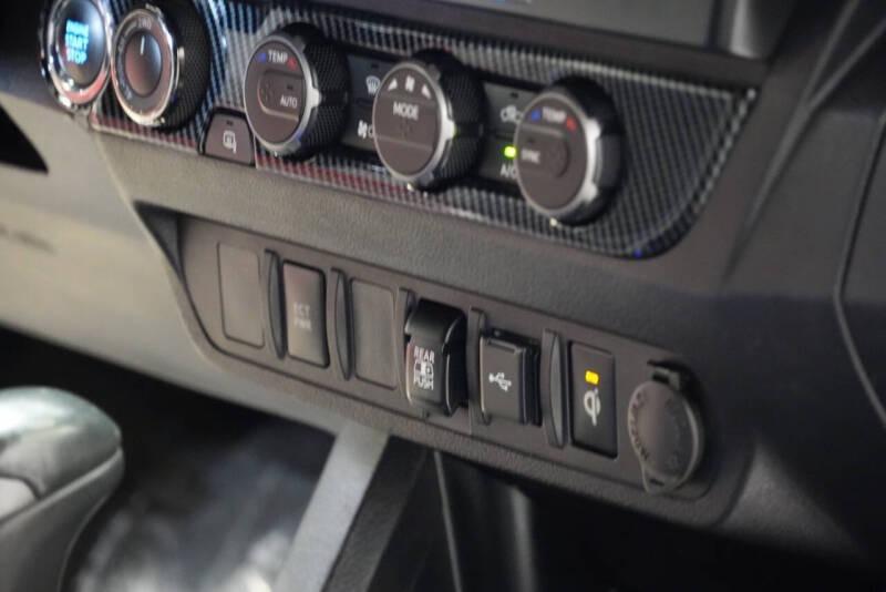 2021 Toyota Tacoma TRD Off-Road