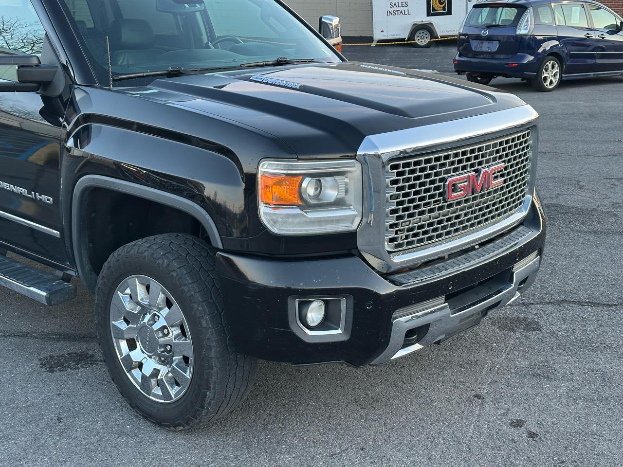 2015 GMC Sierra 2500HD Denali - 3