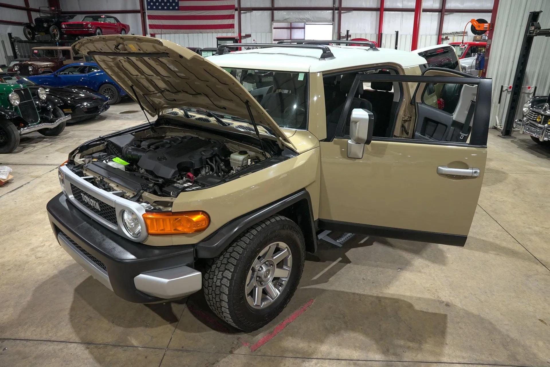 2014 Toyota FJ Cruiser
