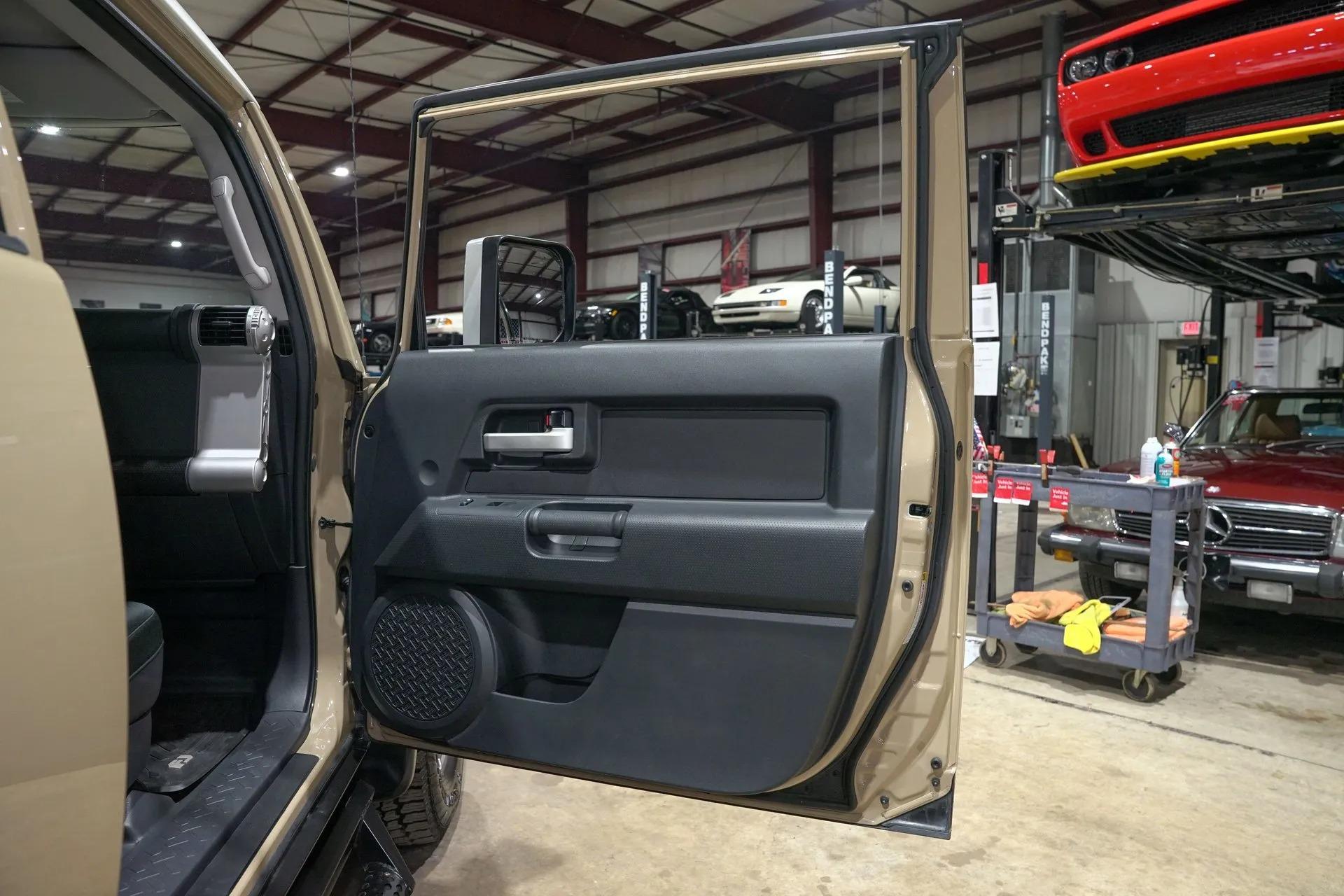 2014 Toyota FJ Cruiser