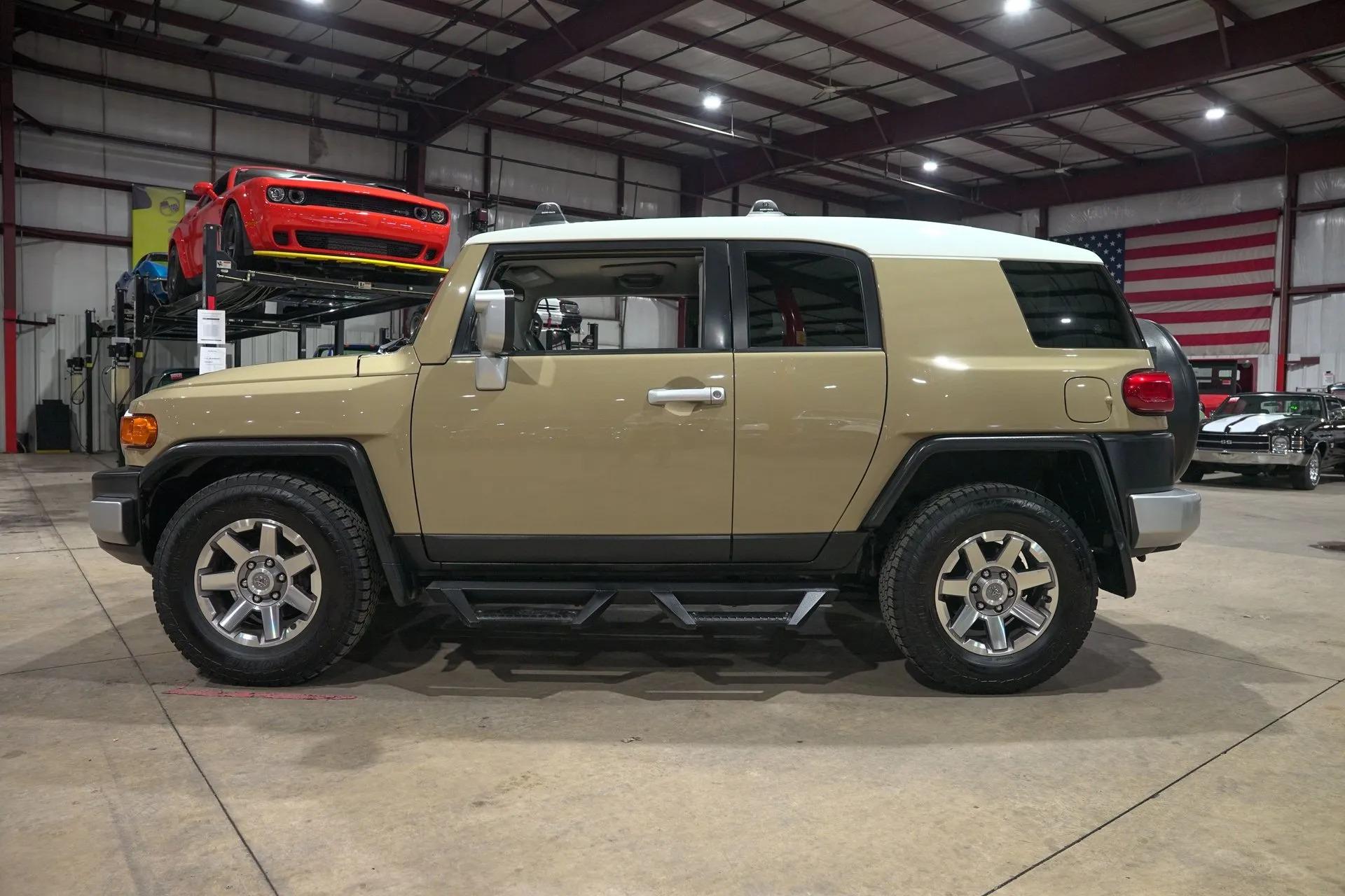 2014 Toyota FJ Cruiser