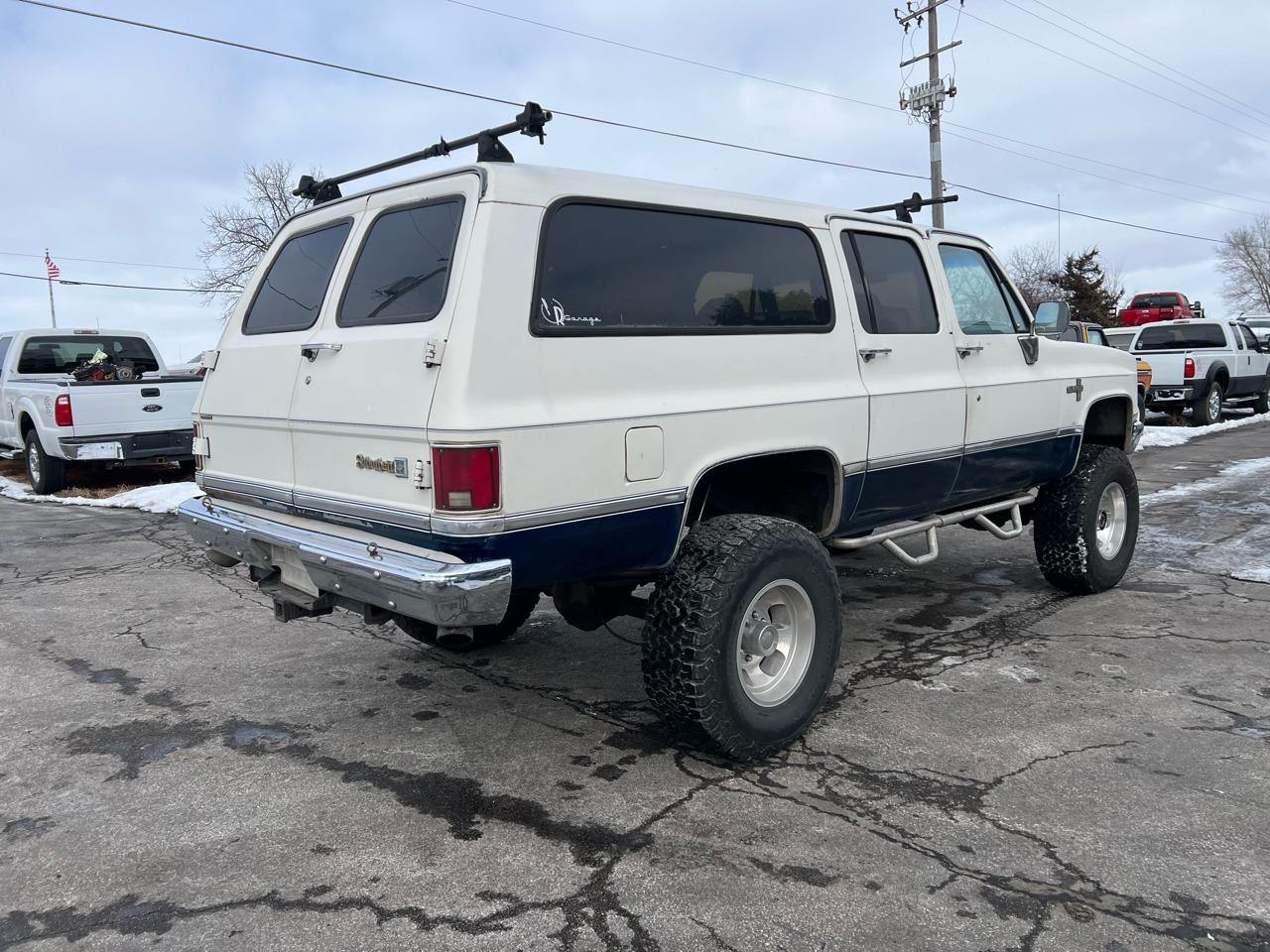 1988 Chevrolet Suburban - 3
