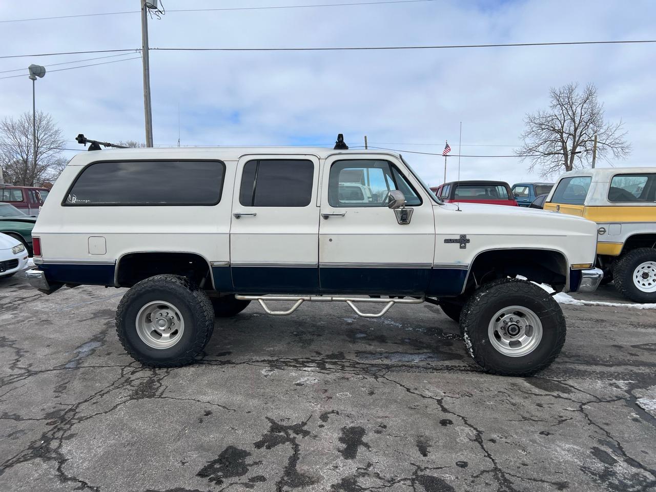 1988 Chevrolet Suburban - 2