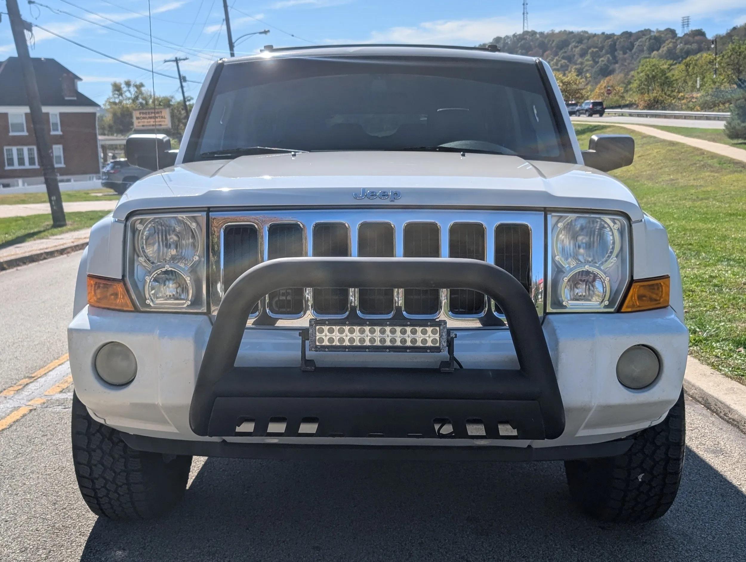 2010 Jeep Commander Sport