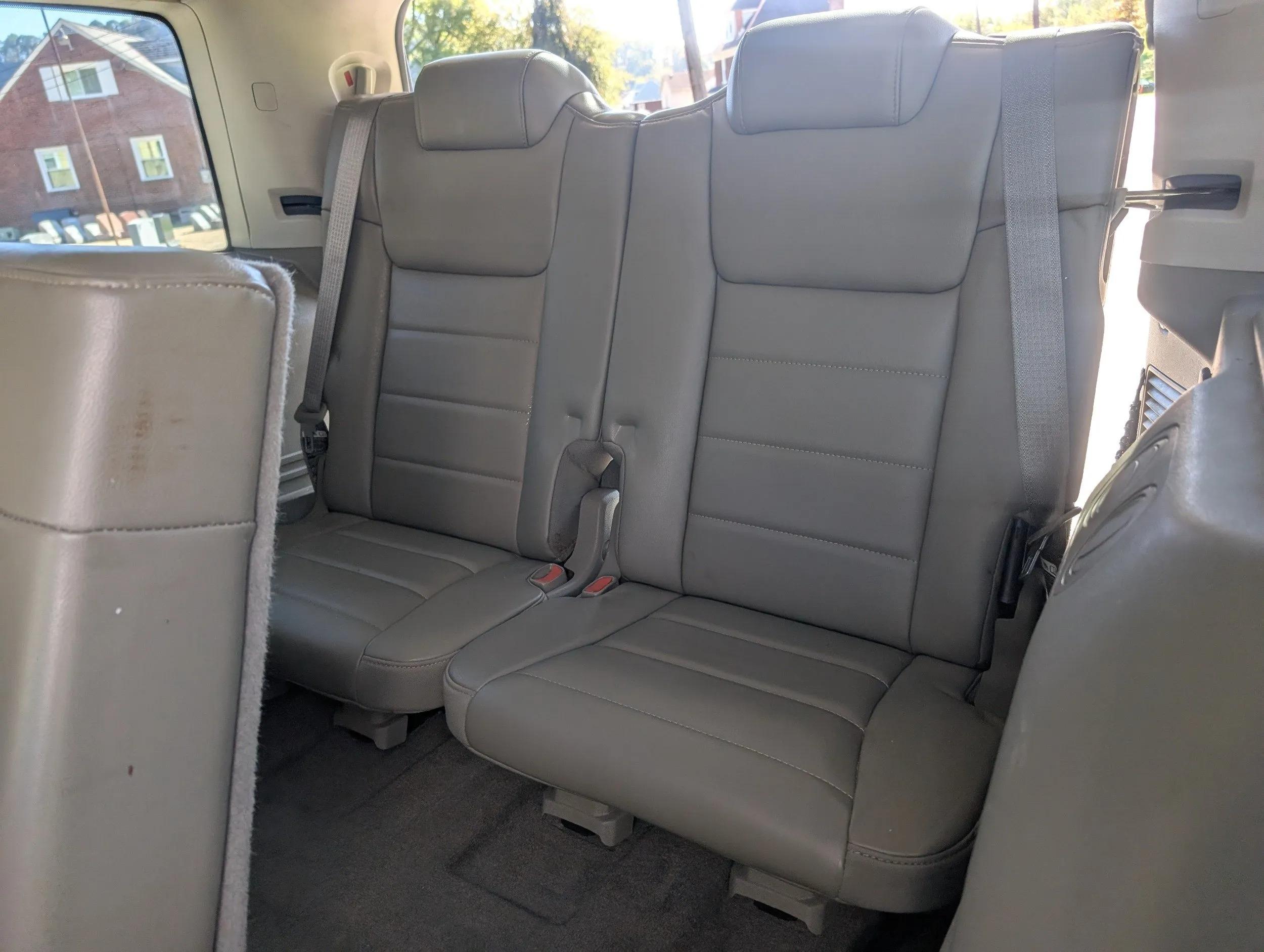 2010 Jeep Commander Sport