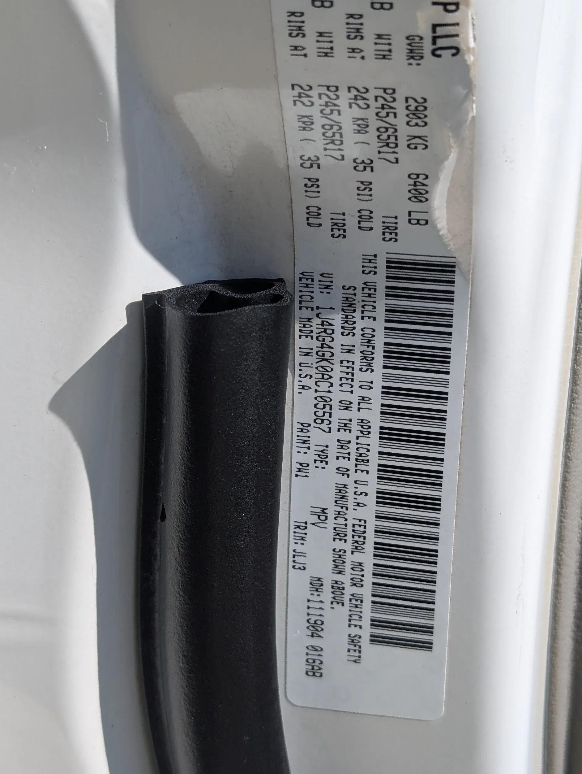 2010 Jeep Commander Sport