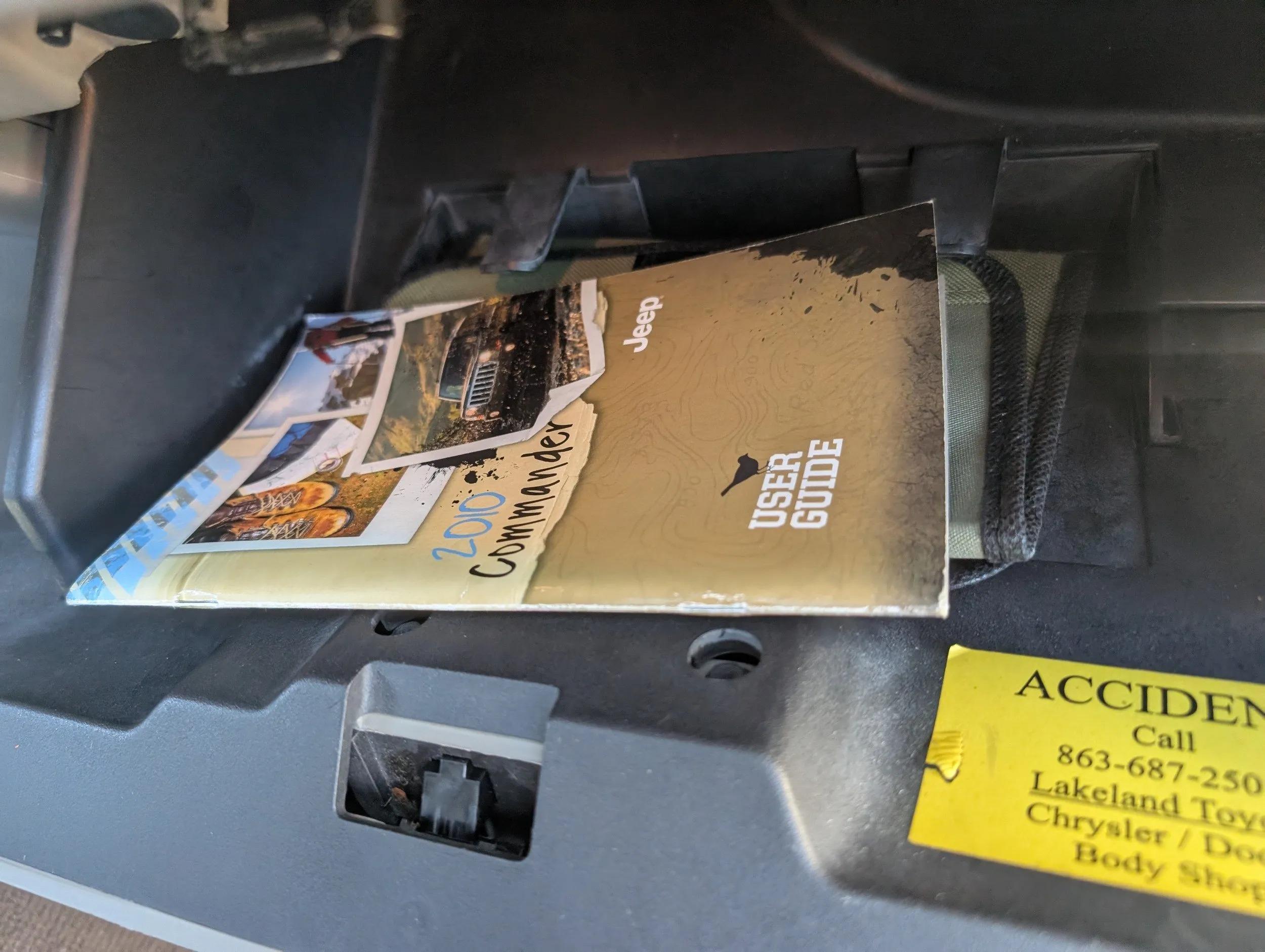 2010 Jeep Commander Sport