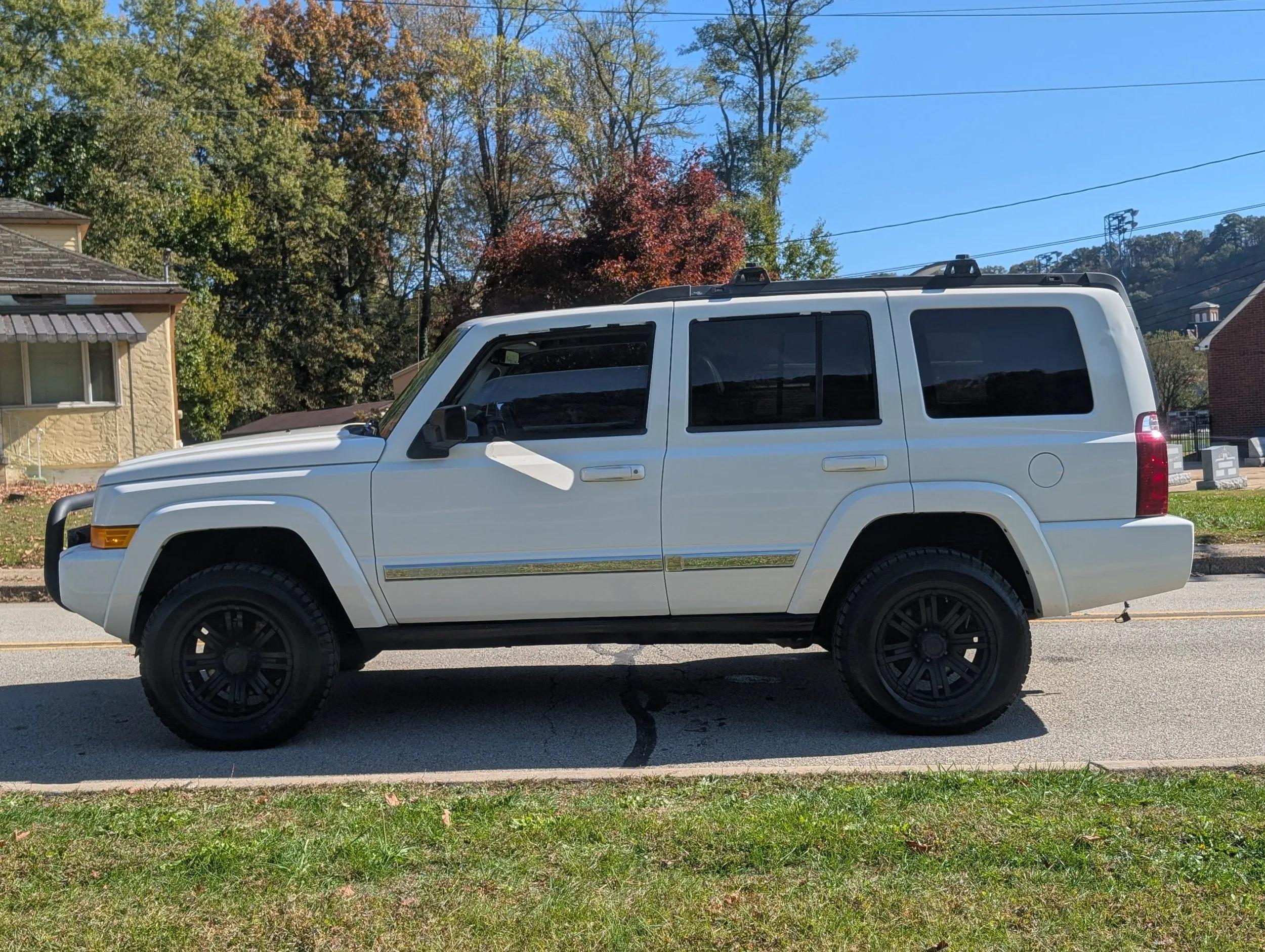 2010 Jeep Commander Sport