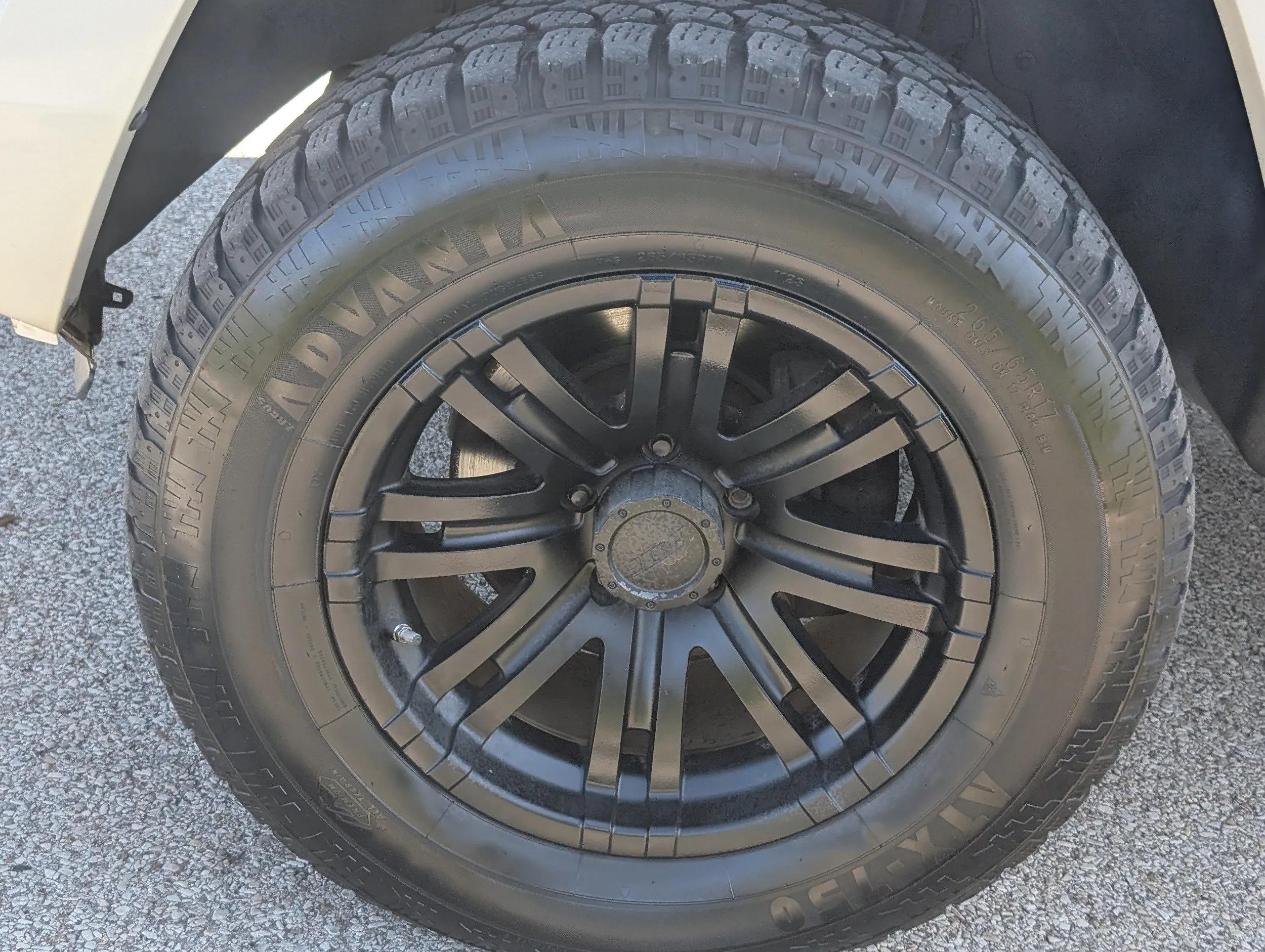 2010 Jeep Commander Sport