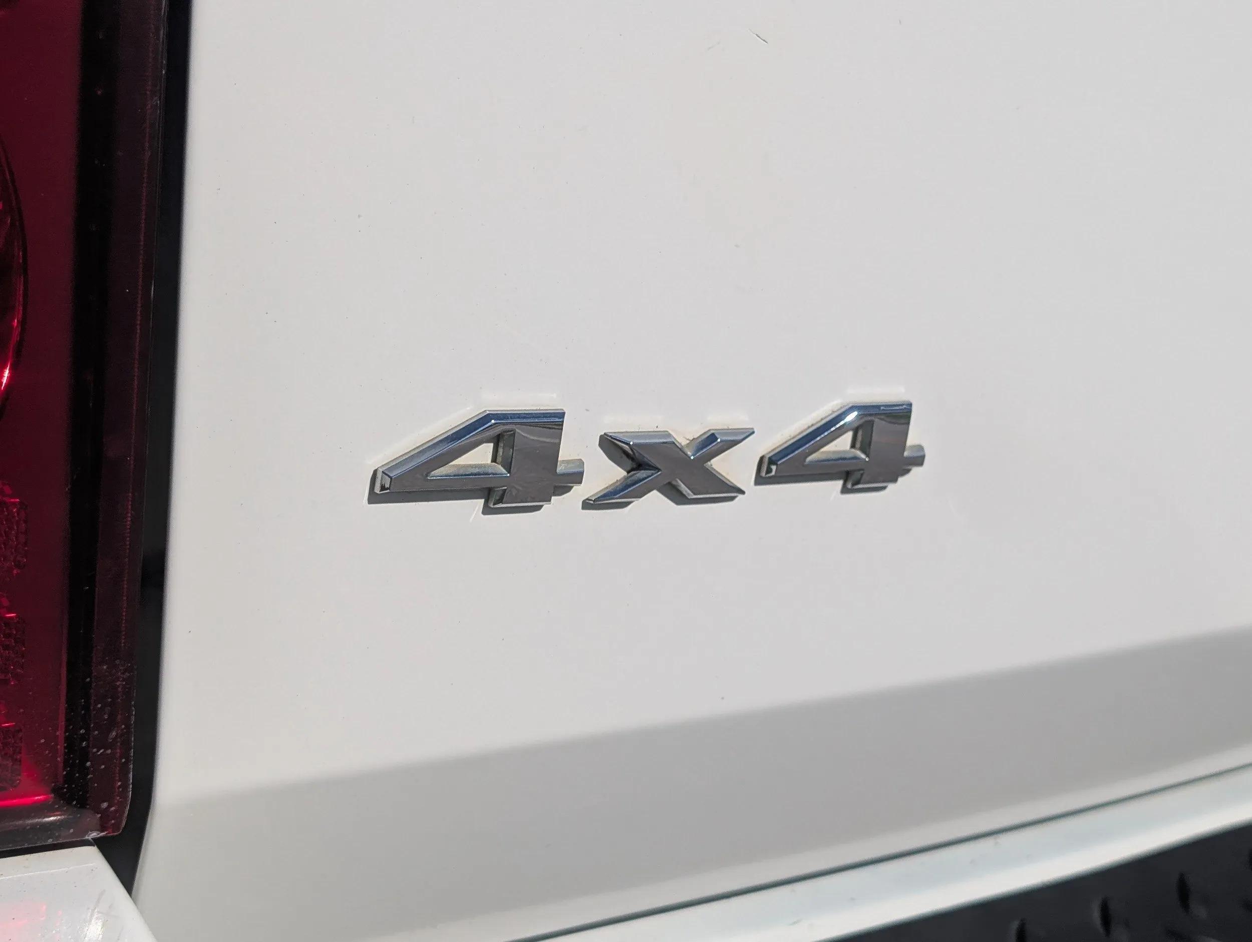 2010 Jeep Commander Sport