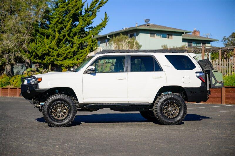 2017 Toyota 4Runner TRD Off-Road Premium - 2
