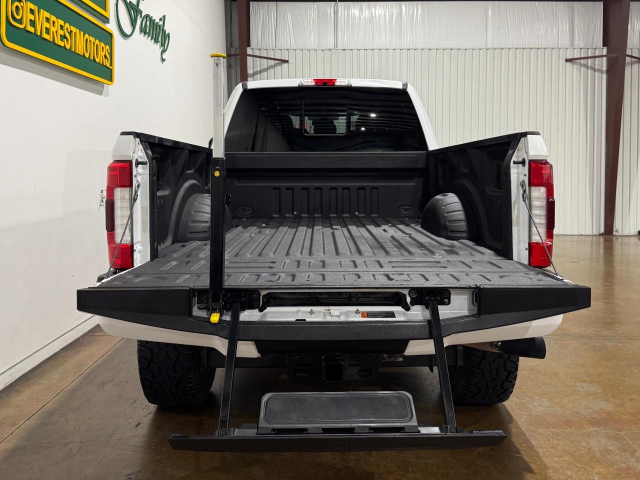 2017 Ford F-250 SD Lariat FX4