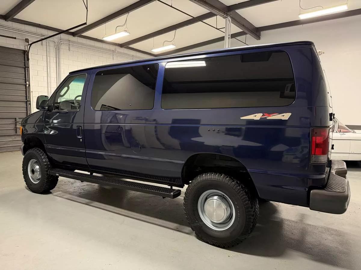 2006 Ford E-350 Econoline 4x4