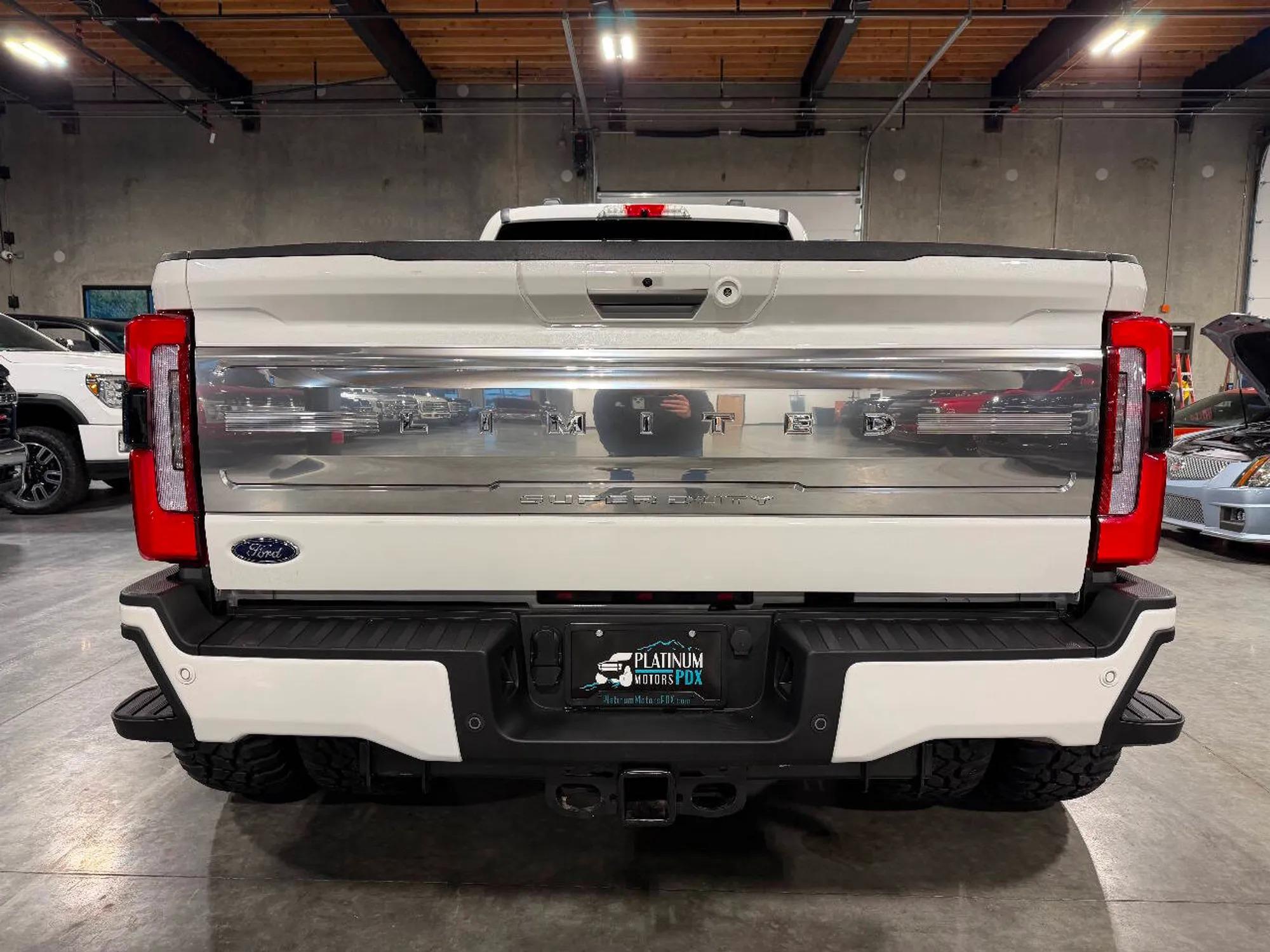 2024 Ford F-450 Super Duty Limited - 4