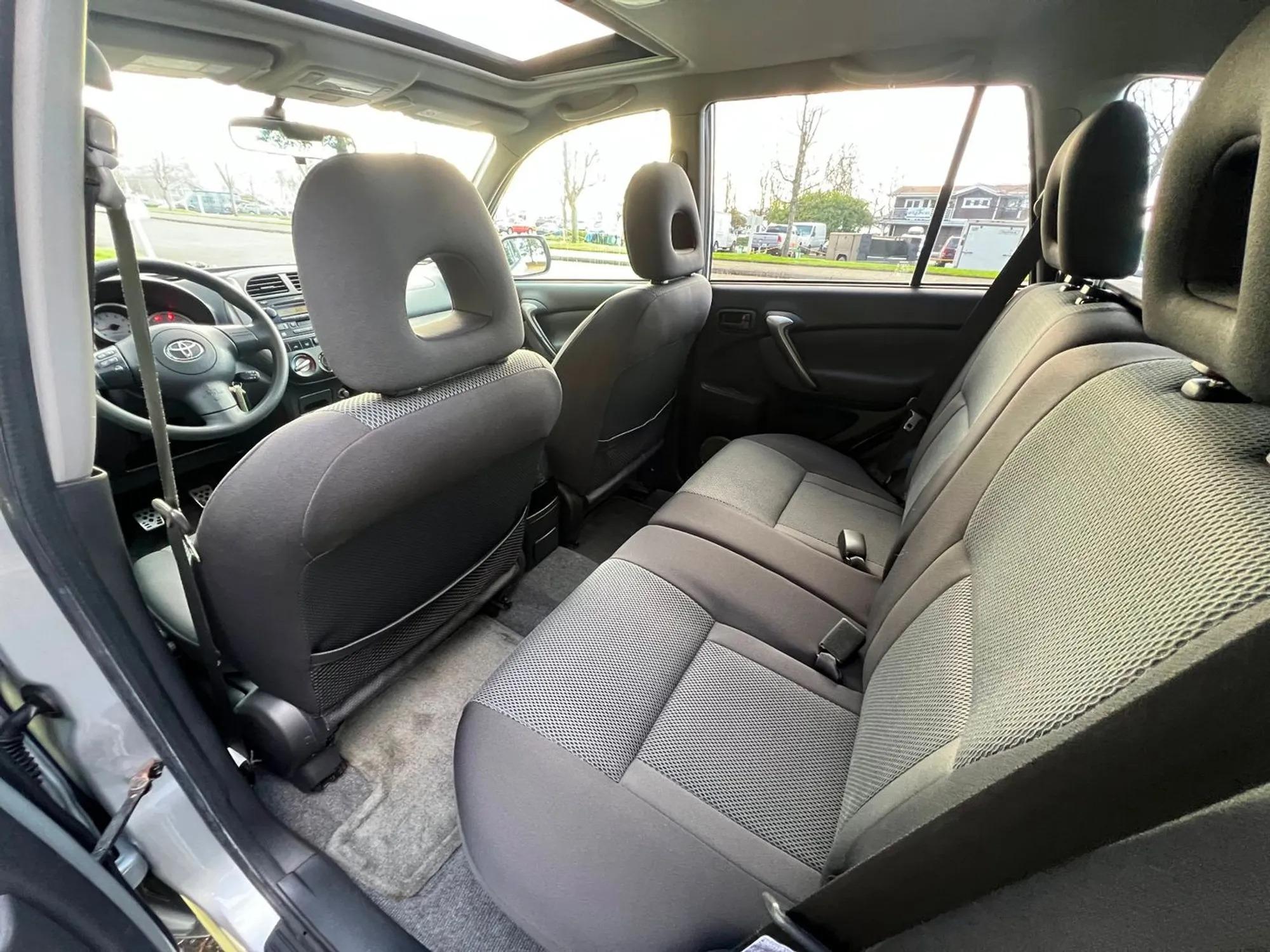 2005 Toyota RAV4 S 4×4