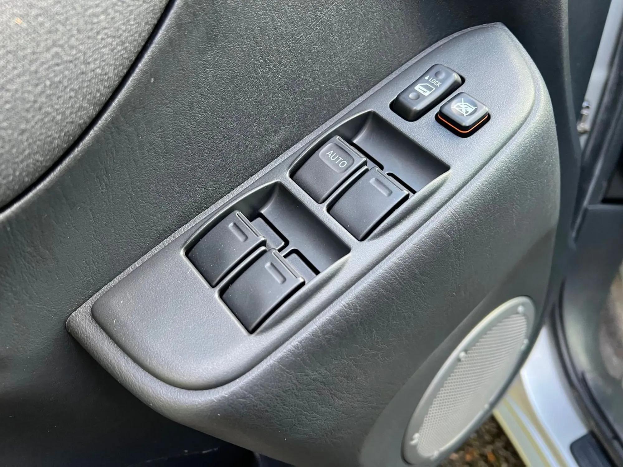 2005 Toyota RAV4 S 4×4