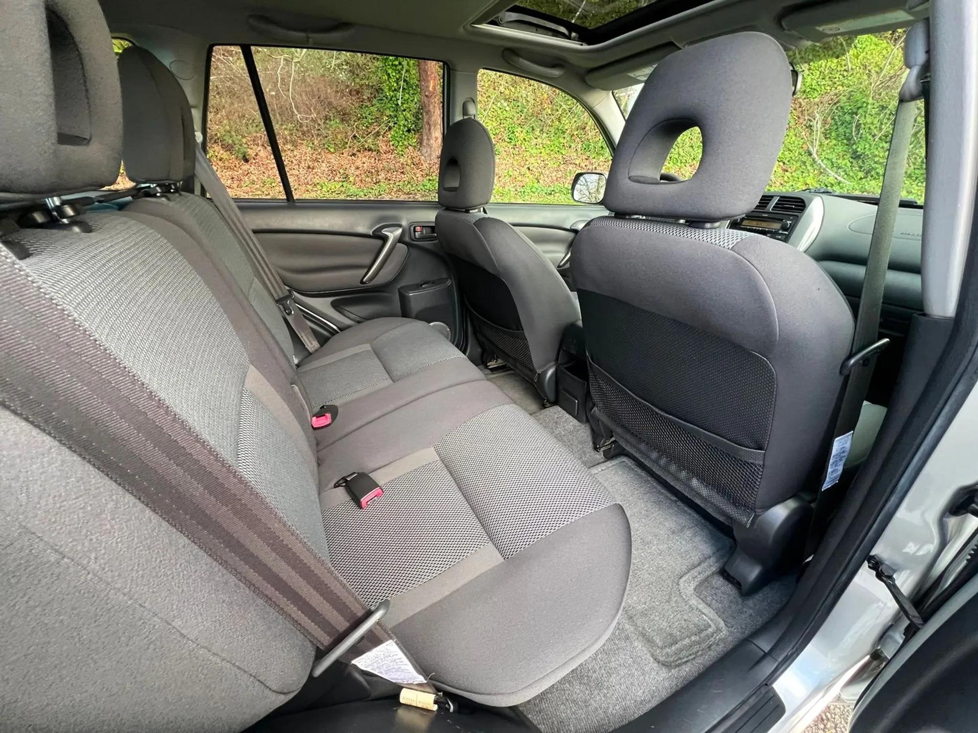 2005 Toyota RAV4 S 4×4