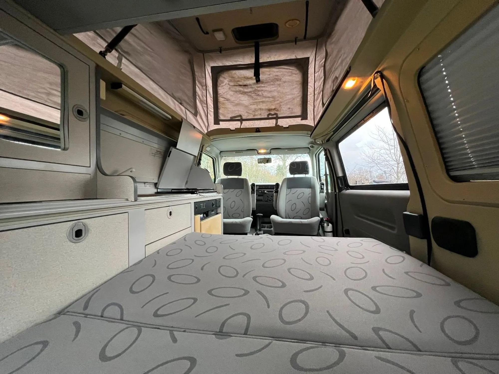 2001 Volkswagen EuroVan Camper