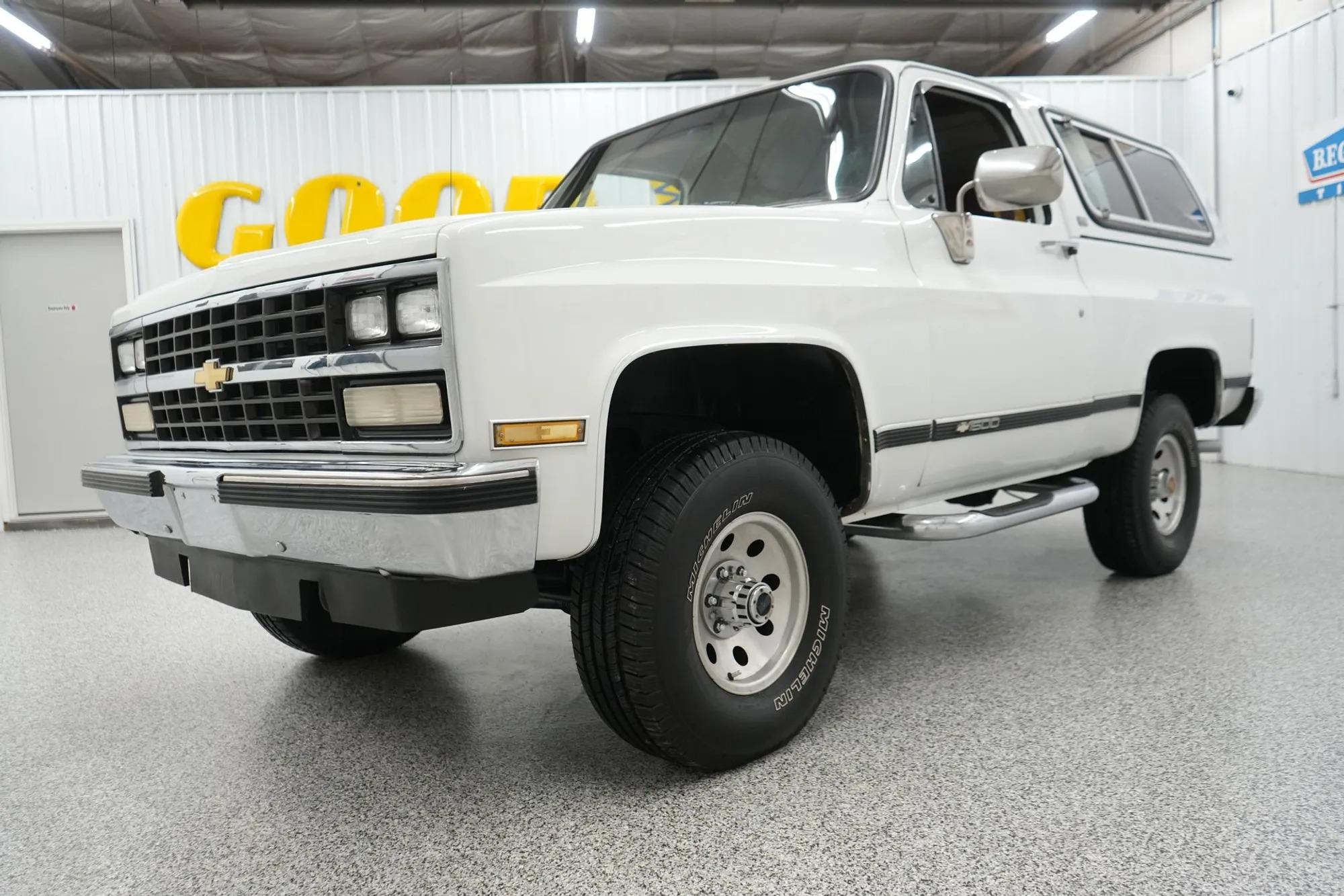 1989 Chevrolet Blazer Silverado - 2