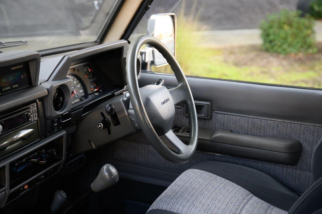 1991 Toyota Land Cruiser ZX