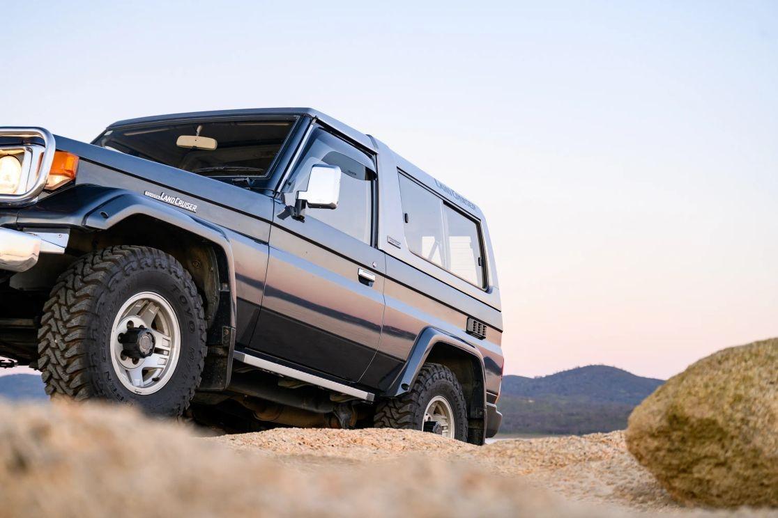1991 Toyota Land Cruiser ZX