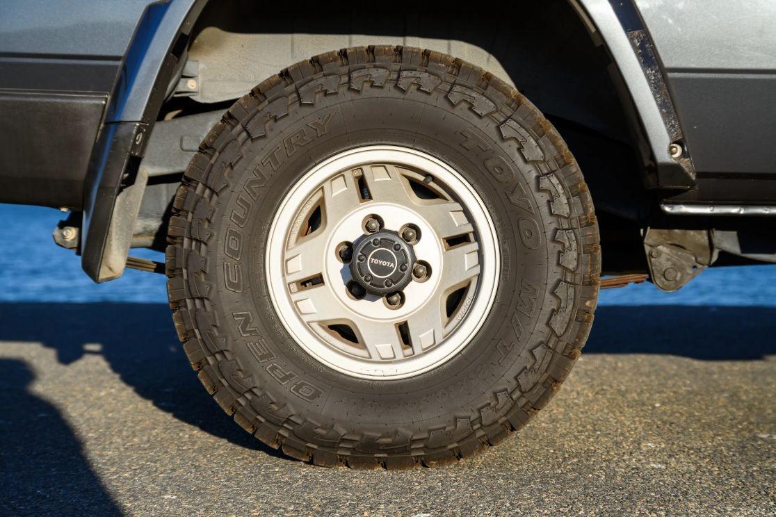 1991 Toyota Land Cruiser ZX