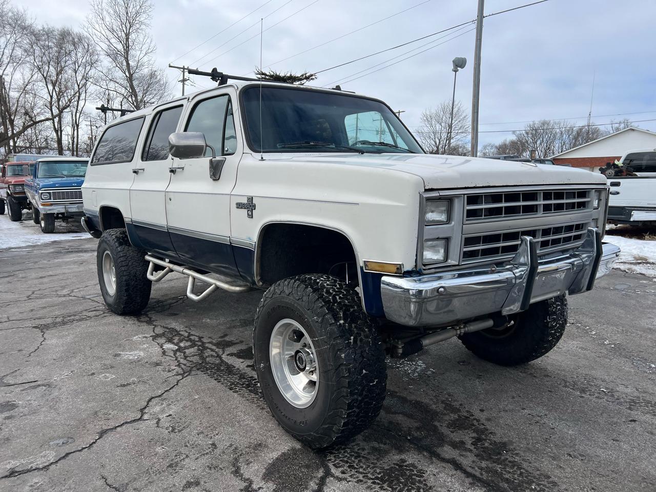 1988 Chevrolet Suburban V20/25 - 3