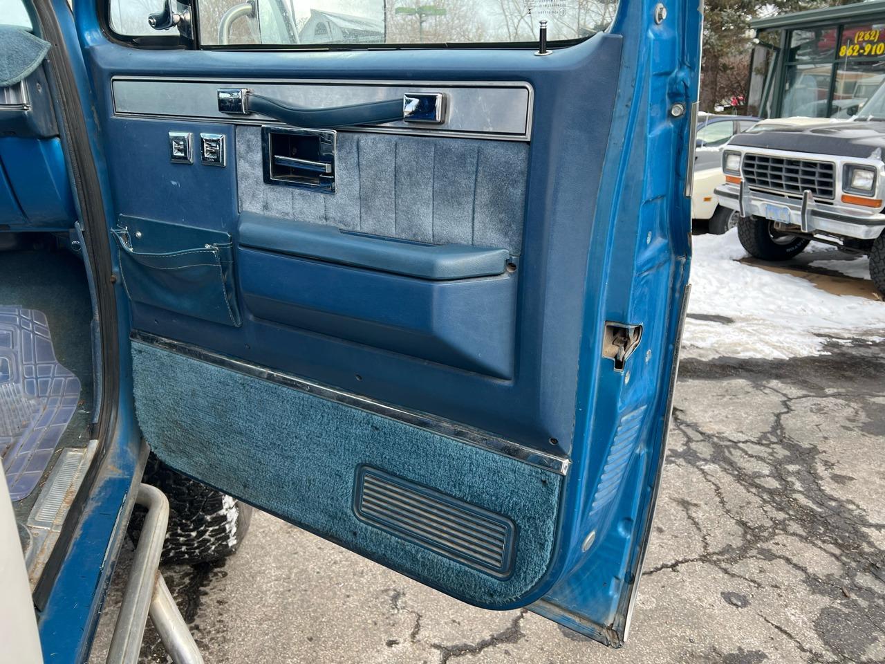 1988 Chevrolet Suburban V20/25