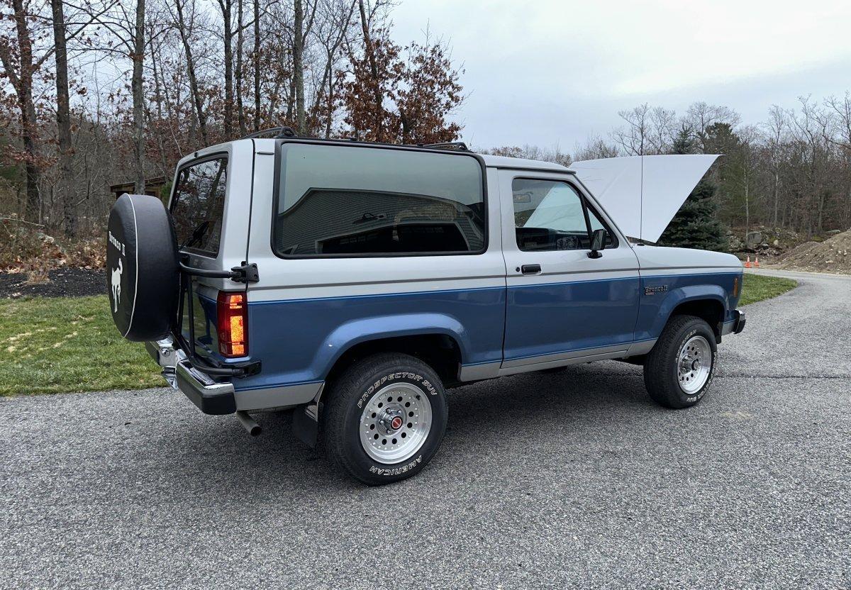 29k-Mile 1988 Ford Bronco II XLT 4×4