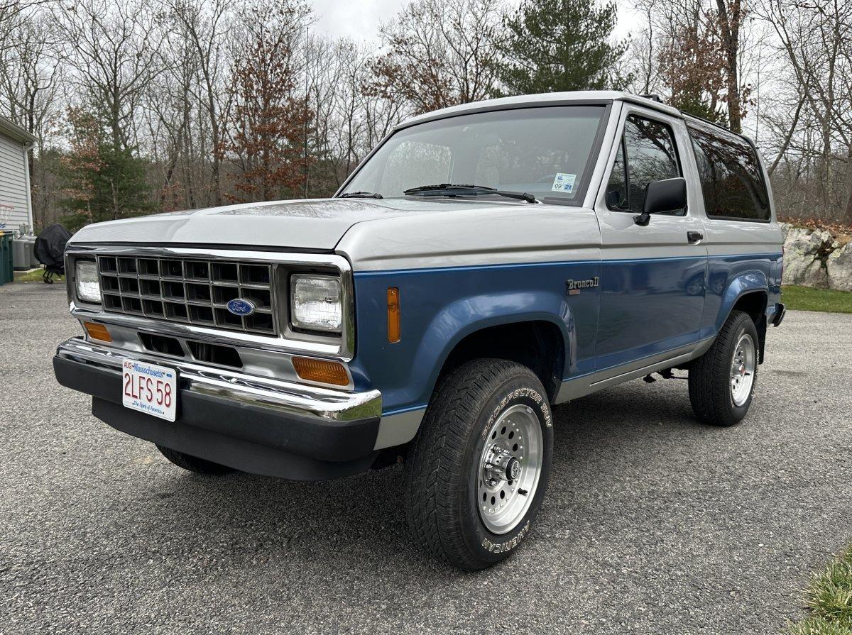 29k-Mile 1988 Ford Bronco II XLT 4×4