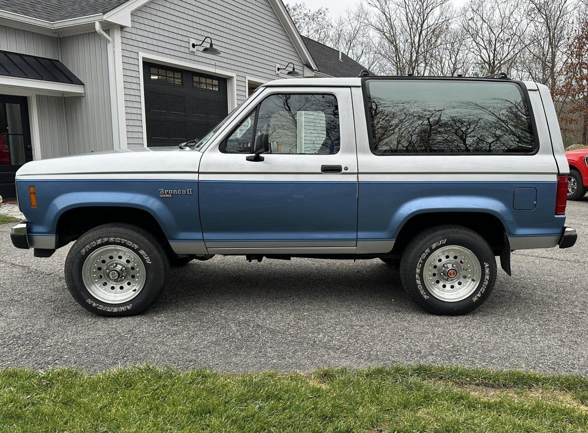 29k-Mile 1988 Ford Bronco II XLT 4×4