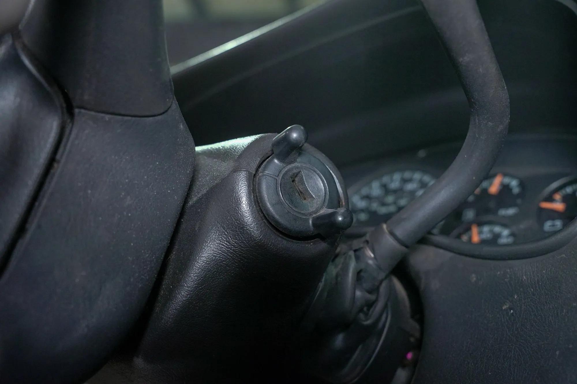 2000 Chevrolet Silverado 1500 LS