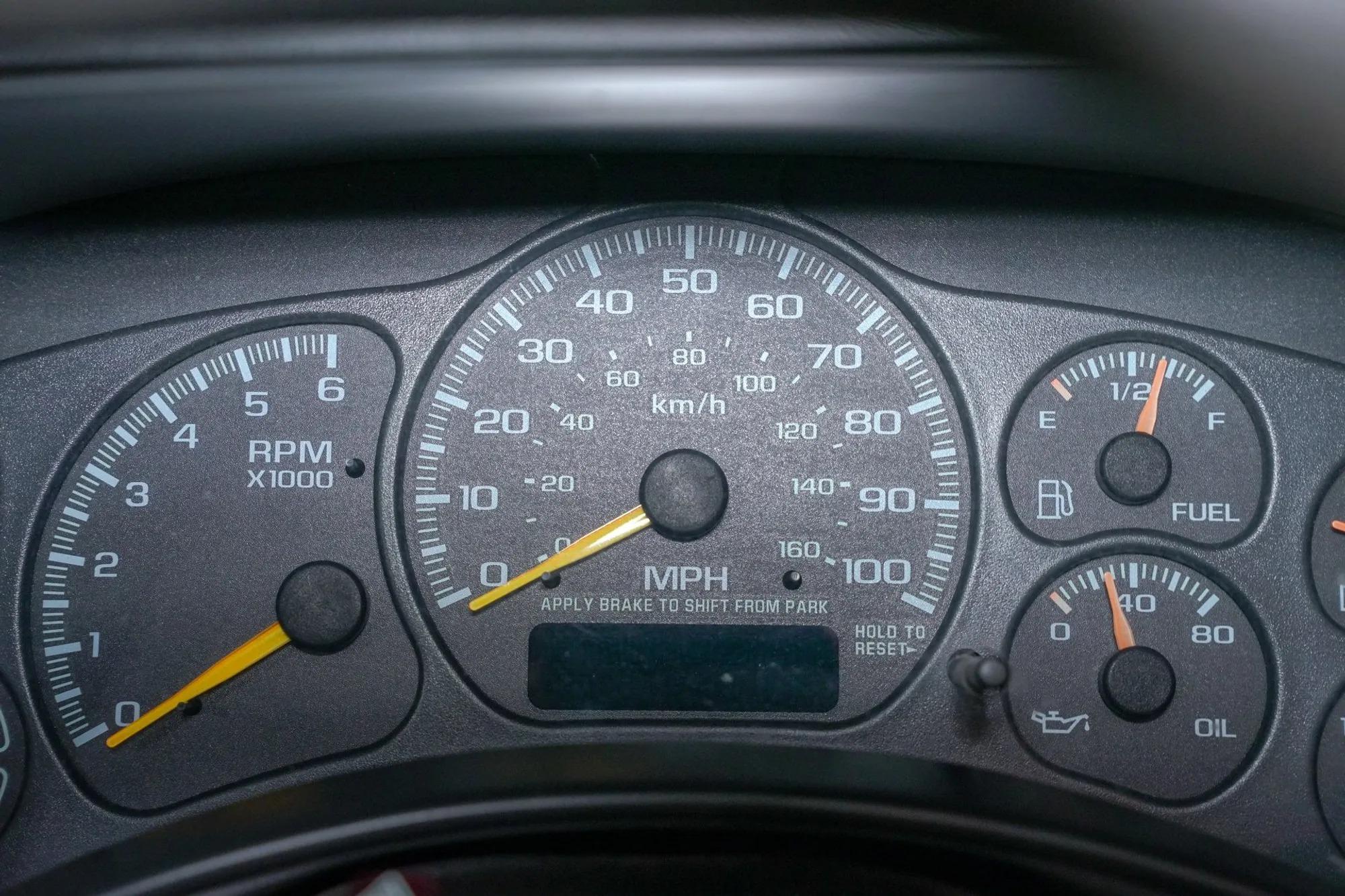 2000 Chevrolet Silverado 1500 LS