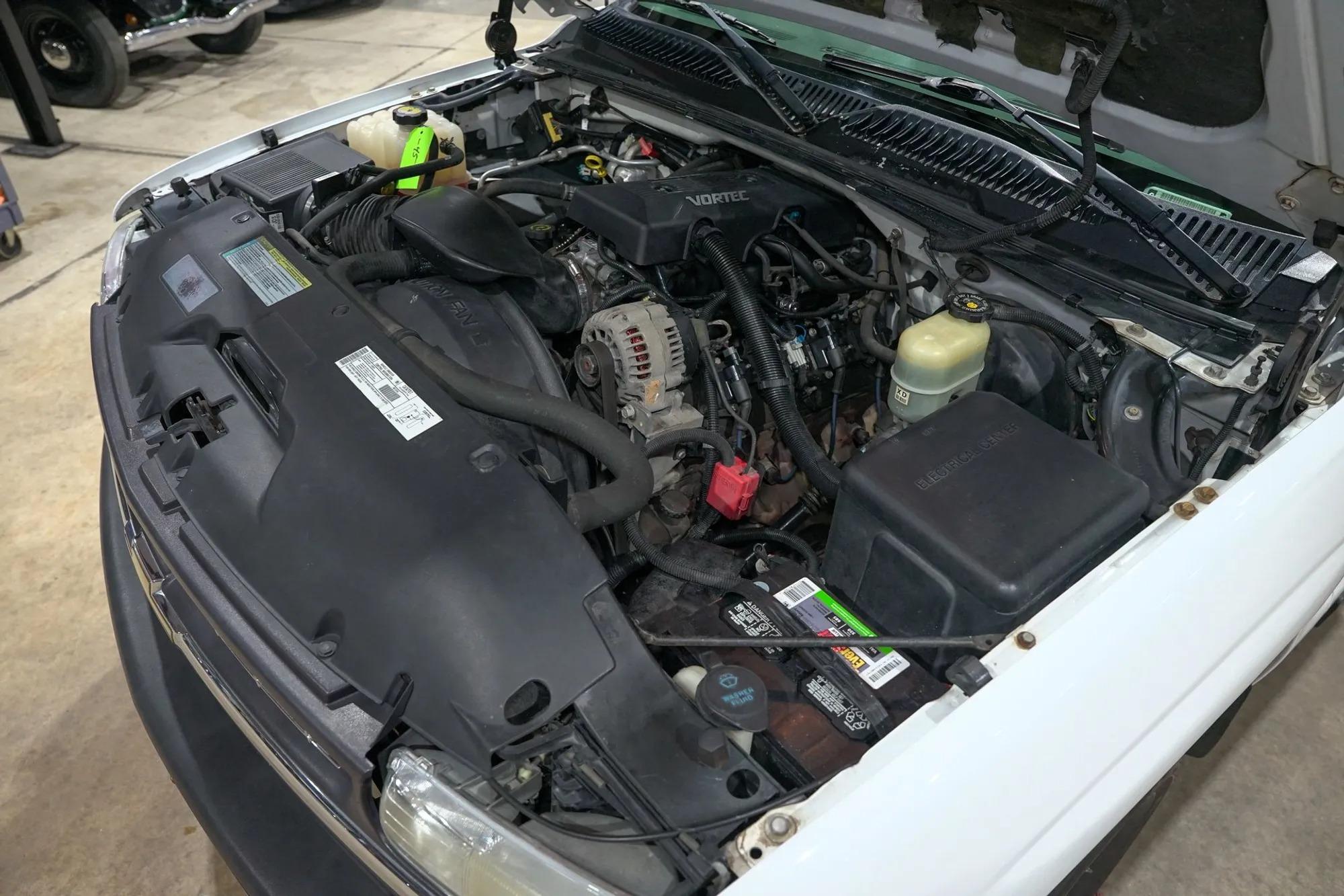 2000 Chevrolet Silverado 1500 LS