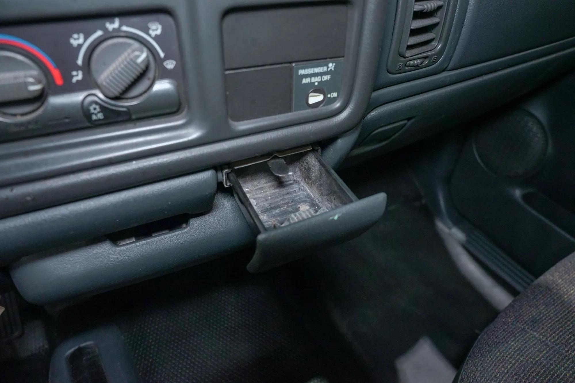 2000 Chevrolet Silverado 1500 LS