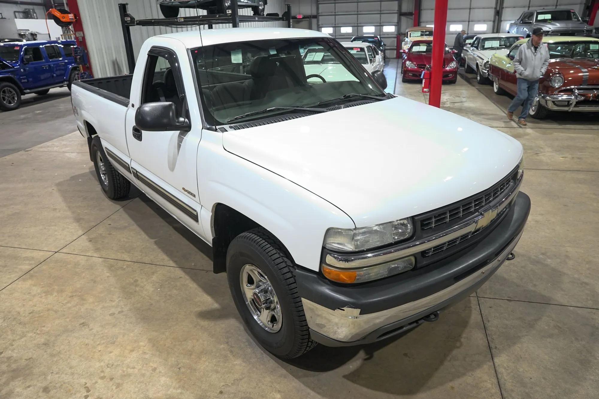 2000 Chevrolet Silverado 1500 LS