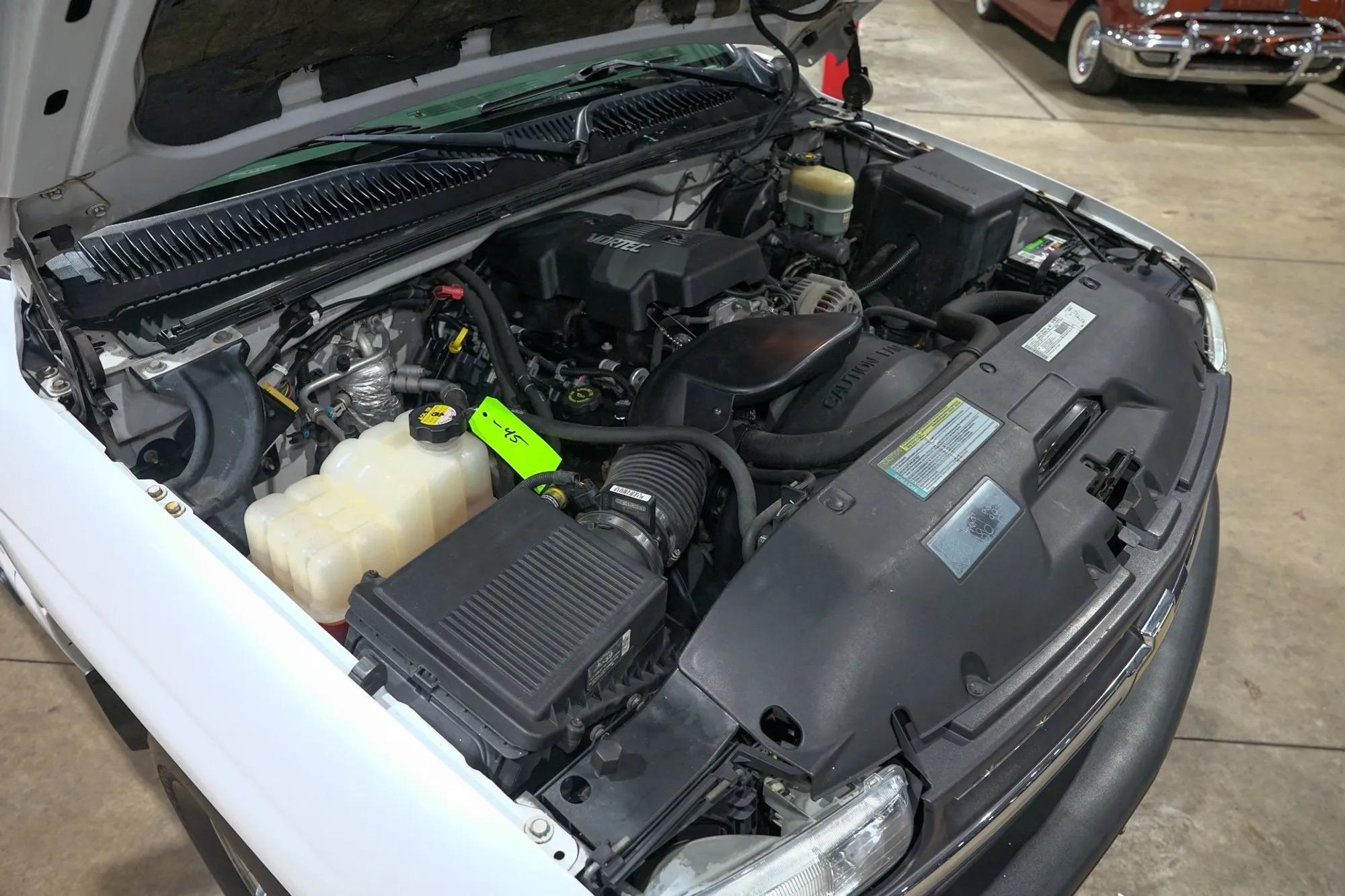 2000 Chevrolet Silverado 1500 LS